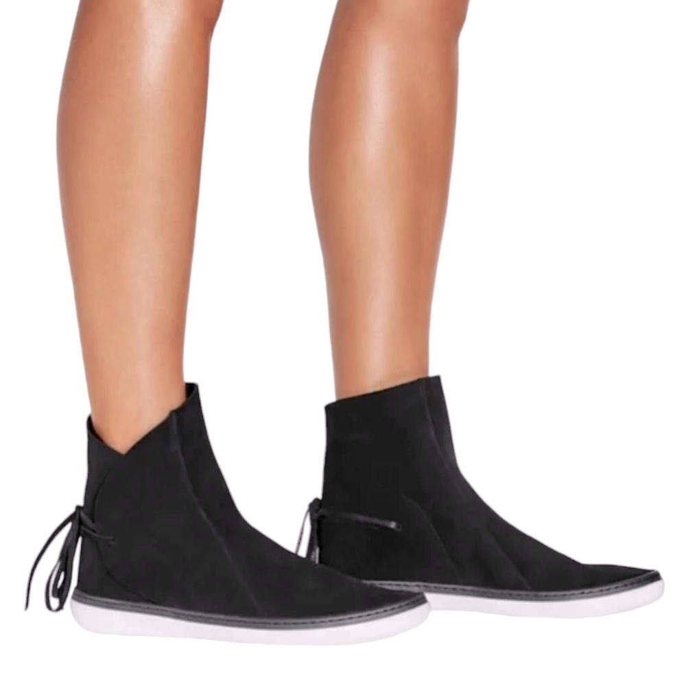 Tamara Mellon Zumba Ankle  Leather Boots